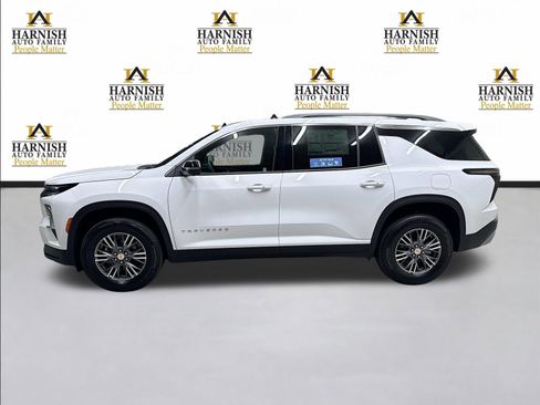 New 2026 Chevrolet Traverse LT w/ Driver Confidence Package AWD/4WD image 9