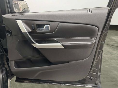 Used 2013 Ford Edge Limited AWD/4WD image 21