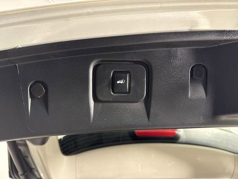 Used 2024 Nissan Murano Platinum w/ Cargo Package image 37