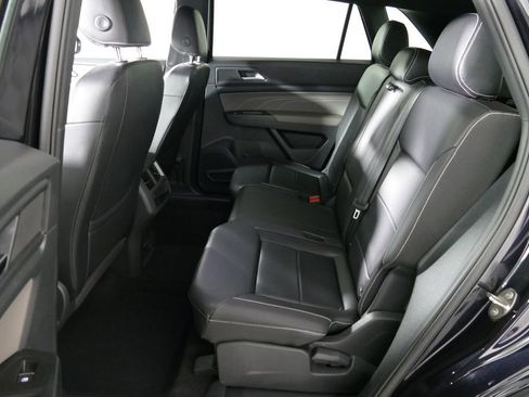 Used 2021 Volkswagen Atlas Cross Sport SE AWD/4WD image 27