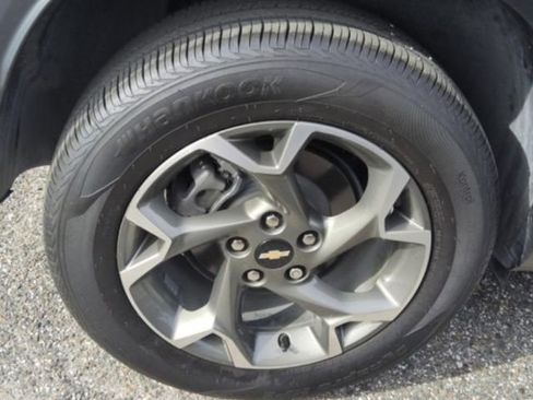 Used 2025 Chevrolet Trax LT image 10