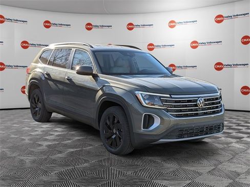 New 2026 Volkswagen Atlas SE image 3