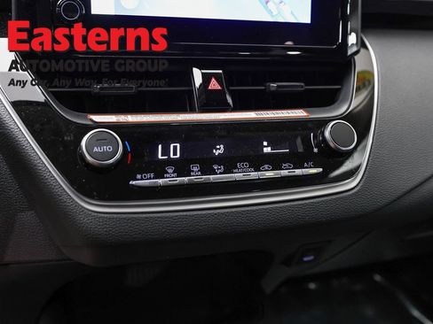 Used 2025 Toyota Corolla LE FWD image 19