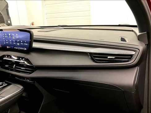 Used 2025 Buick Enclave Sport Touring w/ Power Package image 18