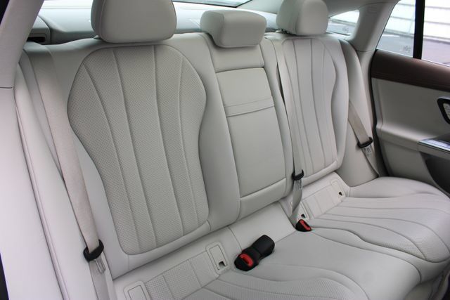 Used 2023 Mercedes-Benz EQE 350+ Sedan image 17