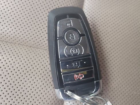 Used 2022 Lincoln Corsair Reserve w/ Elements Package AWD/4WD image 32