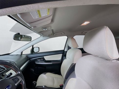 Used 2016 Subaru Crosstrek 2.0i Premium image 11