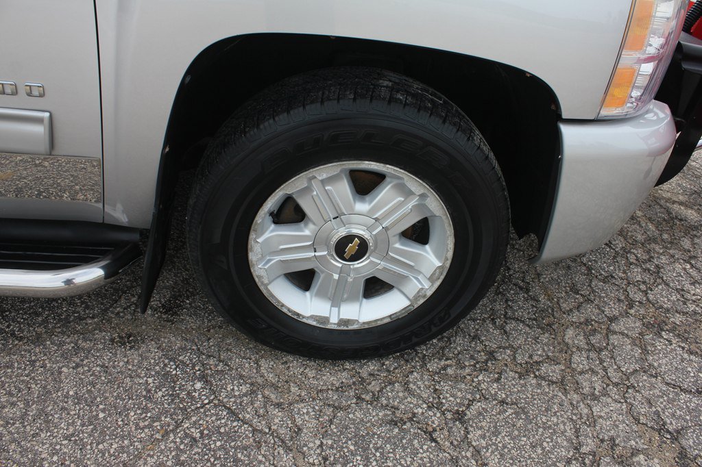 Used 2010 Chevrolet Silverado 1500 LT w/ Power Pack Plus AWD/4WD image 55