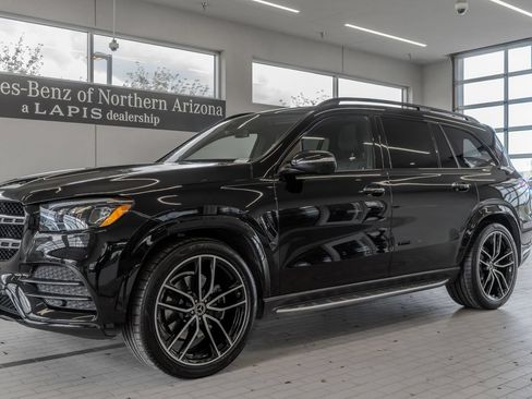 Used 2023 Mercedes-Benz GLS 580 4MATIC image 3