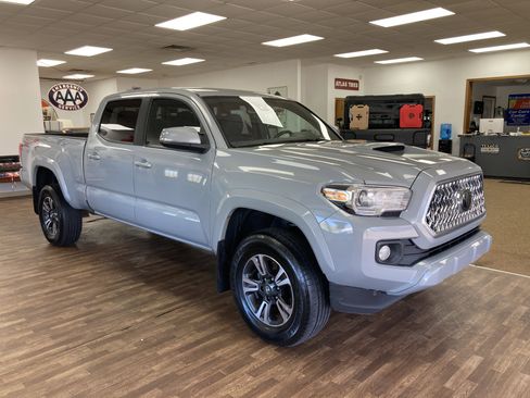 Used 2019 Toyota Tacoma 4x4 Double Cab image 4