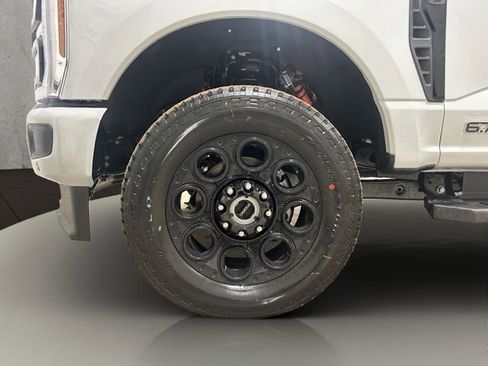 New 2026 Ford F350 Lariat w/ Black Appearance Package AWD/4WD image 23