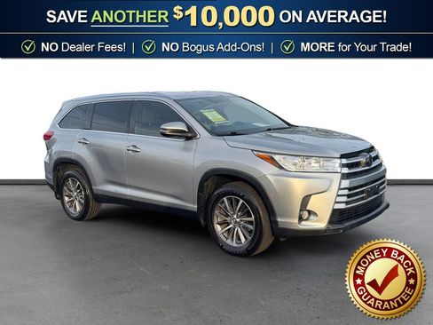 Used 2019 Toyota Highlander XLE image 10
