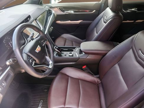 Certified 2024 Cadillac XT6 Premium Luxury w/ LPO, Floor Liner Package image 9