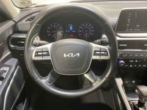 Used 2022 Kia Telluride LX AWD/4WD image 15