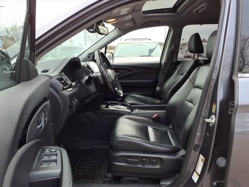 Used 2016 Honda Pilot Touring image 13