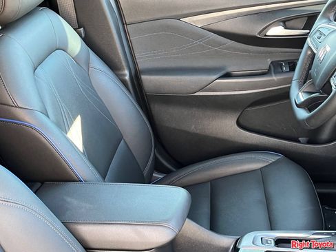 Used 2024 Buick Envista Sport Touring w/ Advanced Safety Package FWD image 13