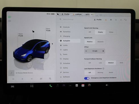 Used 2023 Tesla Model Y Long Range image 40