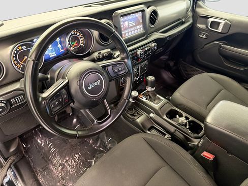 Used 2022 Jeep Wrangler Unlimited Sport AWD/4WD image 7
