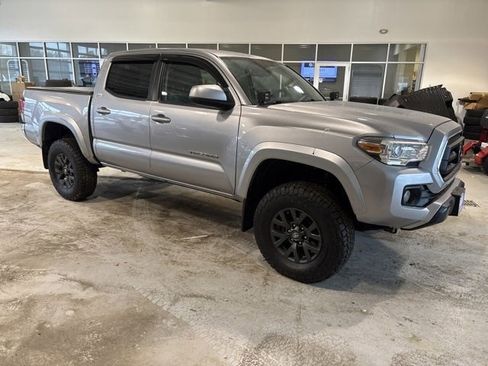 Used 2020 Toyota Tacoma SR5 image 7