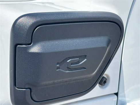 Used 2022 Jeep Wrangler Unlimited Sahara 4xe image 14