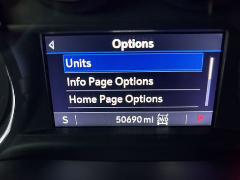 Used 2022 Chevrolet Silverado 2500 Custom w/ Custom Value Package AWD/4WD image 15