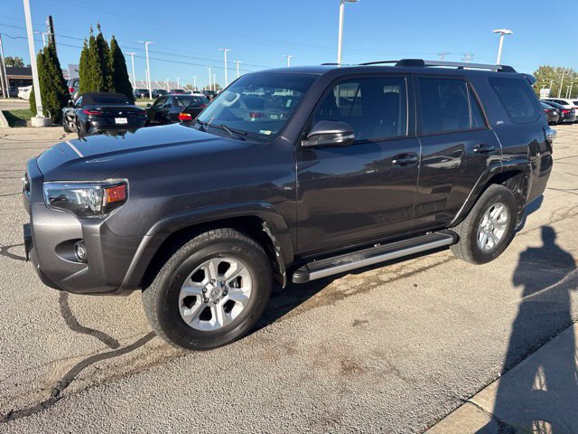 Used 2021 Toyota 4Runner SR5 Premium w/ Moonroof Package AWD/4WD image 7