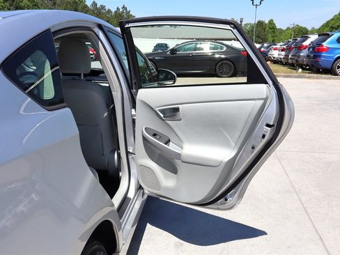 Used 2012 Toyota Prius Three image 32