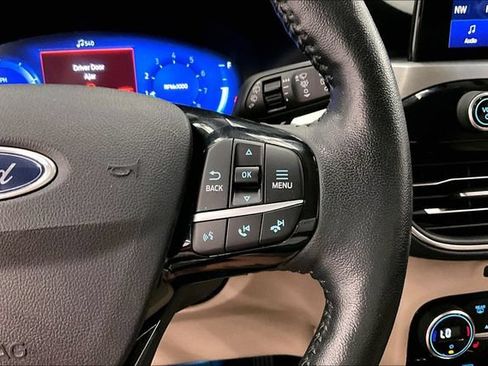Used 2021 Ford Escape Titanium AWD/4WD image 28