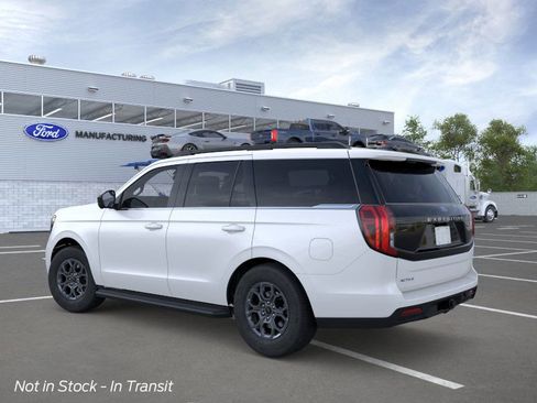 New 2025 Ford Expedition Active image 4