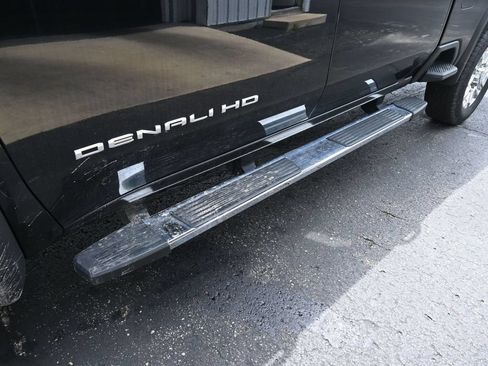 Used 2024 GMC Sierra 3500 Denali w/ Technology Package AWD/4WD image 17