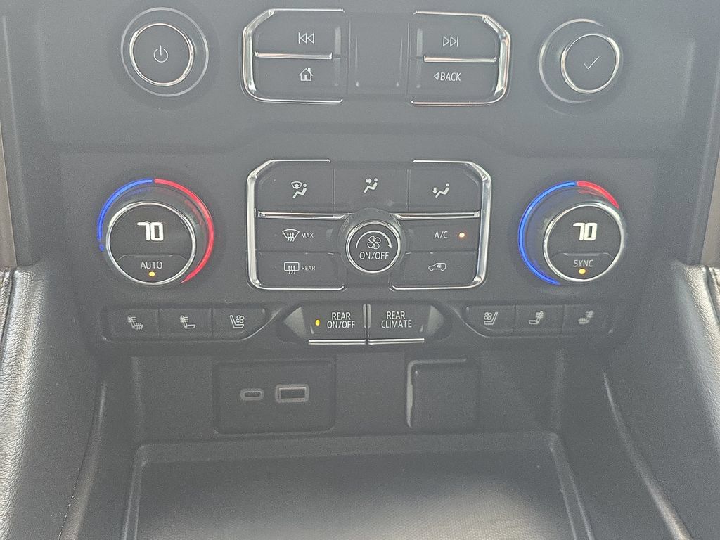 Used 2024 Chevrolet Tahoe High Country AWD/4WD image 28