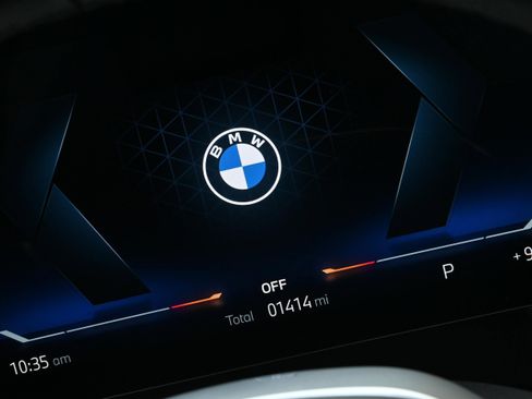 Certified 2025 BMW 760i xDrive w/ Executive Package AWD/4WD image 32