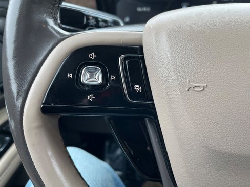 Used 2020 Lincoln Corsair Reserve w/ Equipment Group 201A image 25