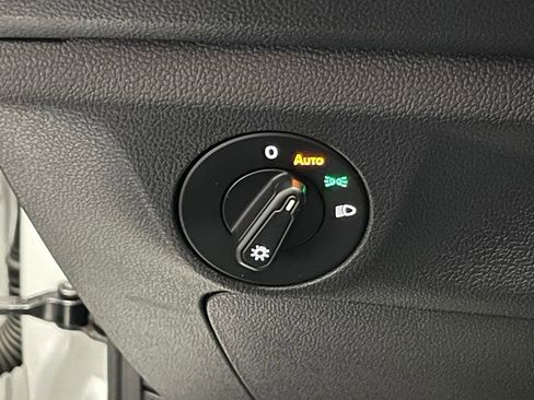 Used 2019 Volkswagen Jetta S w/ Driver Assistance Package FWD image 12