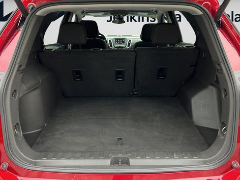 Used 2023 Chevrolet Equinox LT AWD/4WD image 9