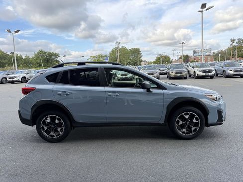 Used 2020 Subaru Crosstrek 2.0i image 6