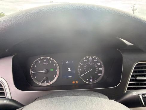 Used 2016 Hyundai Sonata SE FWD image 18