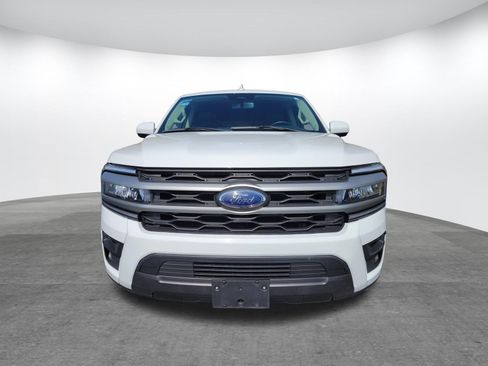 Used 2024 Ford Expedition XLT image 28