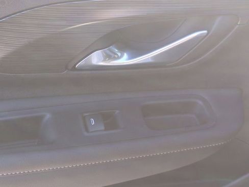 Used 2022 GMC Terrain SLE w/ Driver Convenience Package image 26