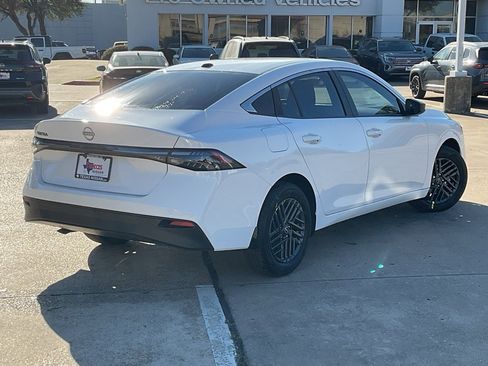 New 2026 Nissan Sentra SV image 5