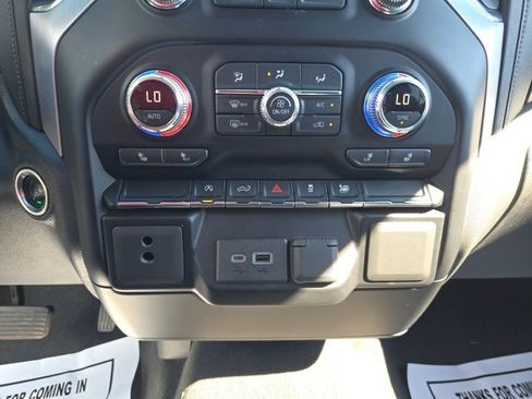 Used 2021 GMC Sierra 1500 Elevation image 27