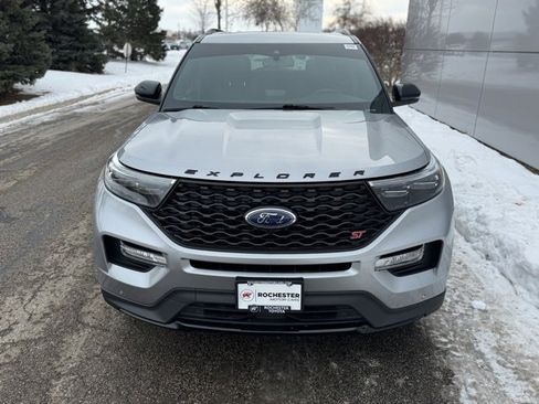 Used 2020 Ford Explorer ST w/ ST Street Pack image 39