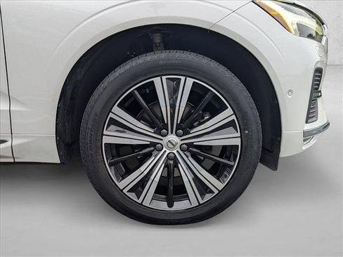 Used 2023 Volvo XC60 B5 Plus w/ Climate Package AWD/4WD image 23