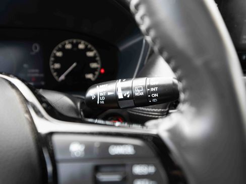 Used 2024 Honda HR-V EX-L image 14