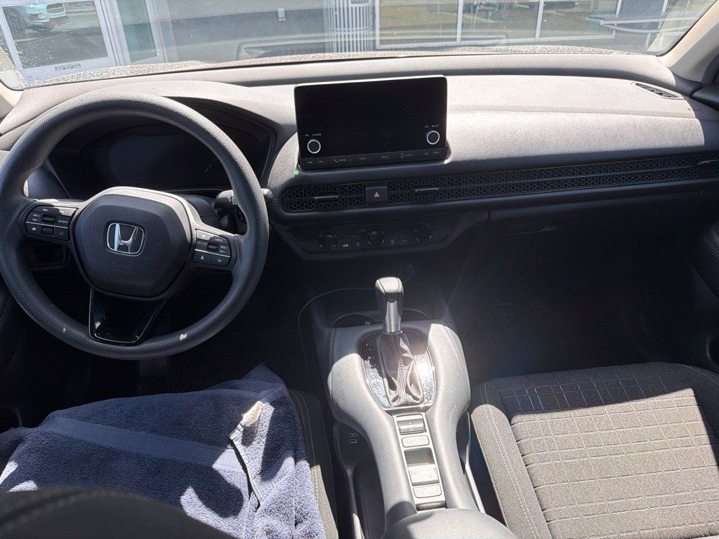 Certified 2024 Honda HR-V LX image 16