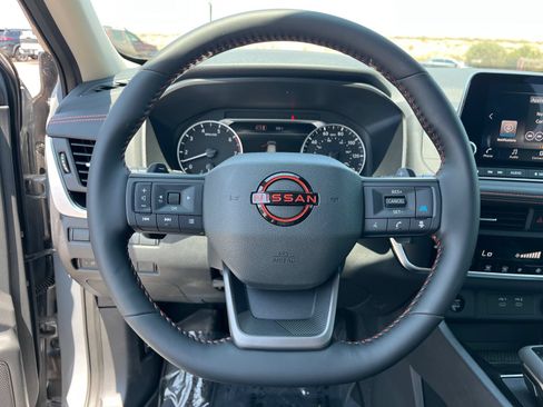 New 2026 Nissan Rogue SV AWD/4WD image 18