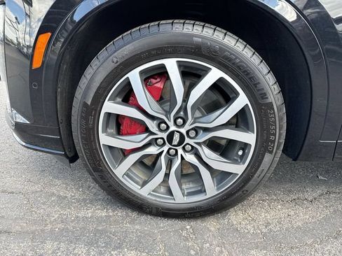 Used 2024 Cadillac XT6 Sport w/ Technology Package AWD/4WD image 10