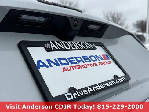 New 2026 Jeep Compass Latitude image 12