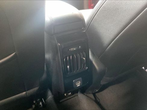 Used 2025 Jeep Compass Trailhawk AWD/4WD image 17