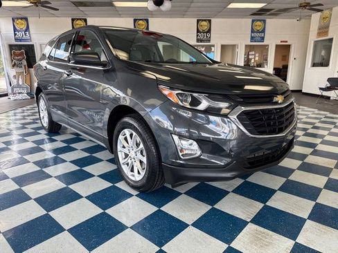 Used 2020 Chevrolet Equinox LT image 1